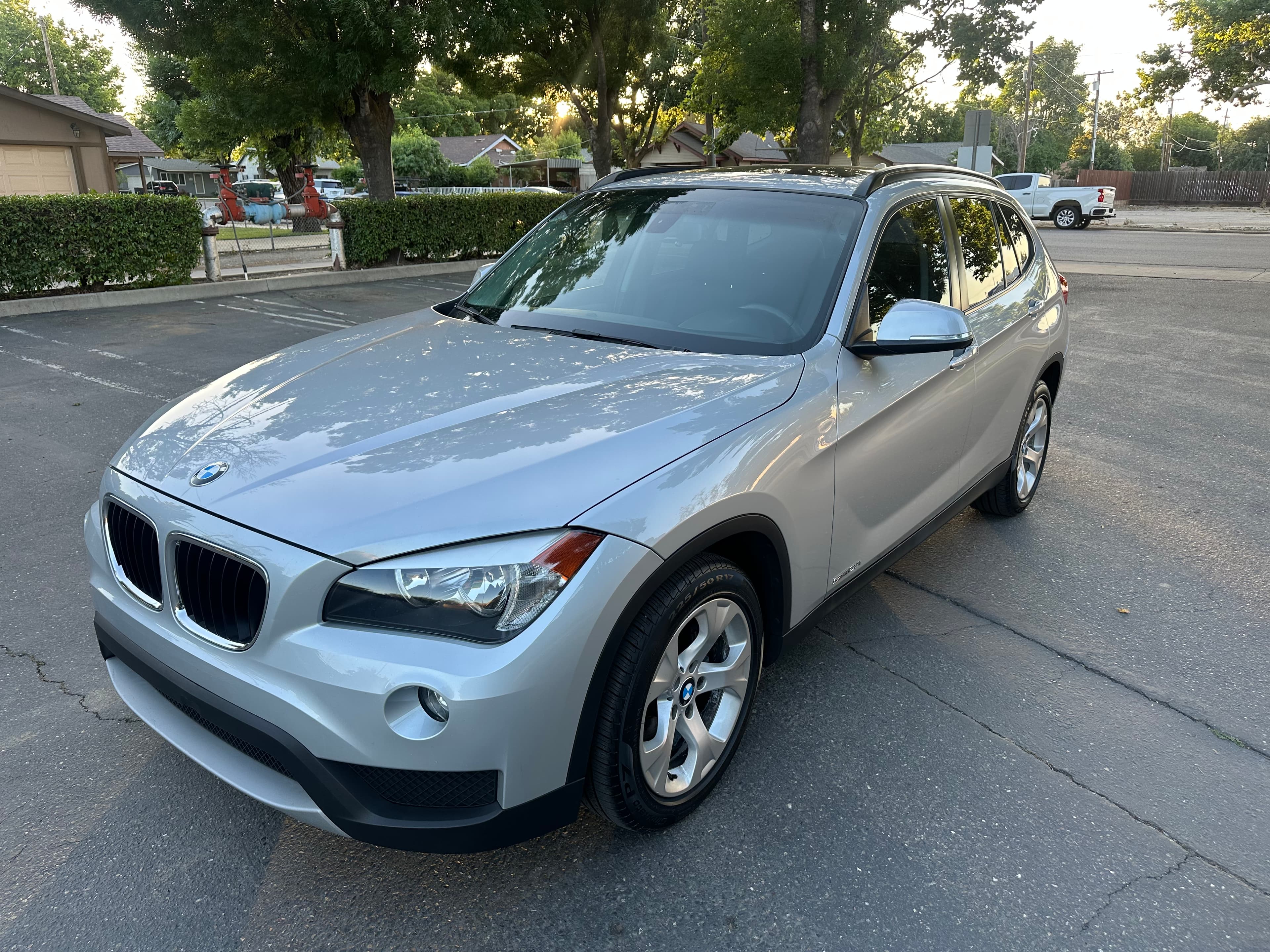 2014 BMW X1 Sdrive28i Sport Utility 4D hot deal at Car Genie USA
